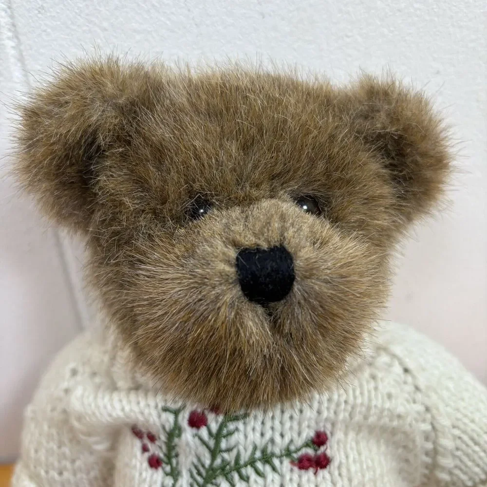 Boyds Bears celebrate holidays